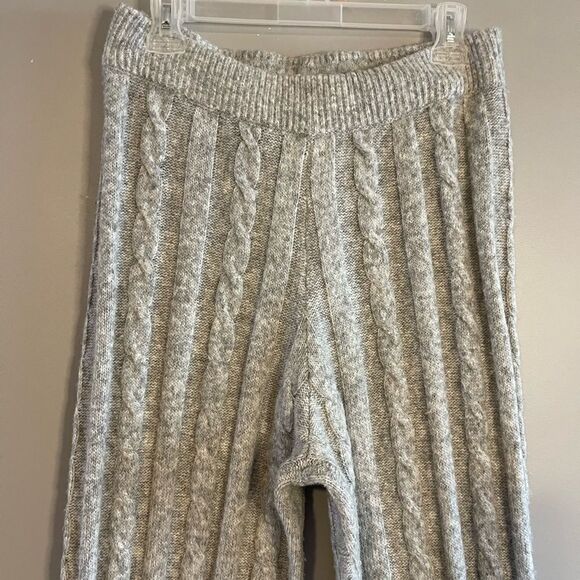 Abercrombie & Fitch Gray Knit Cardigan & Pant Sweater Set | SZ L & M - Picture 7 of 16